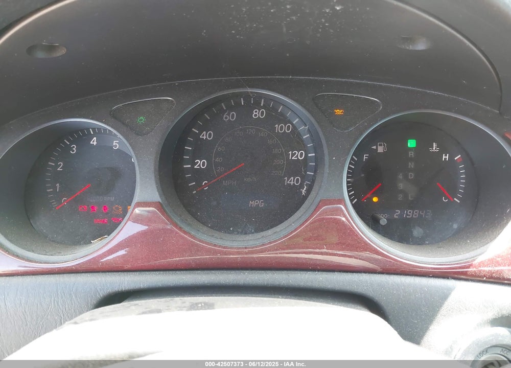 2004 LEXUS ES 330 VIN: JTHBA30G840006427