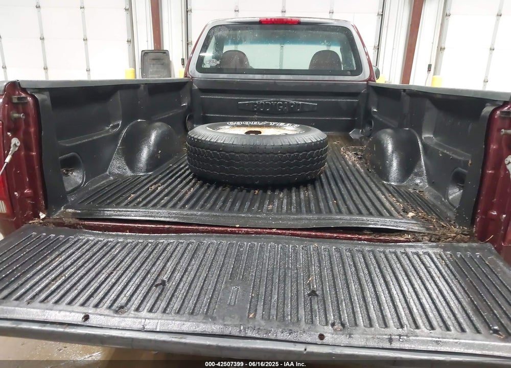 1998 FORD F-150 STANDARD/XL/XLT VIN: 2FTZF1826WCA72551