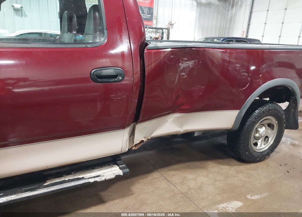 1998 FORD F-150 STANDARD/XL/XLT VIN: 2FTZF1826WCA72551