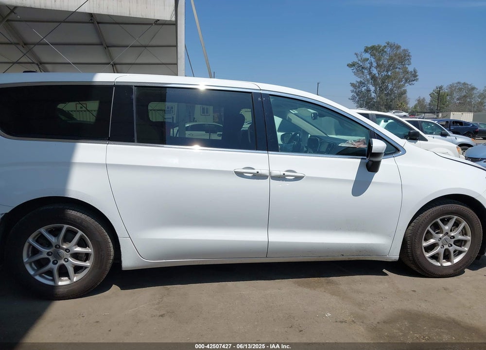 2022 CHRYSLER VOYAGER LX VIN: 2C4RC1CG2NR104452