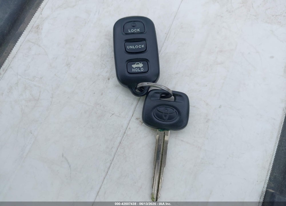 2005 TOYOTA CAMRY LE VIN: 4T1BE30K95U394493
