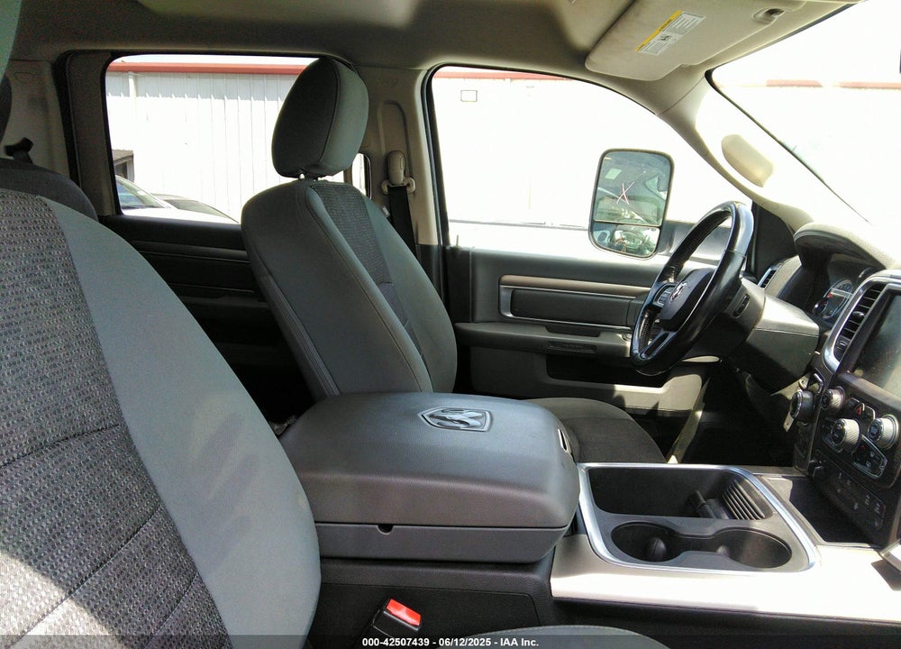 2017 RAM 1500 BIG HORN 4X4 5'7 BOX VIN: 1C6RR7LM3HS879439