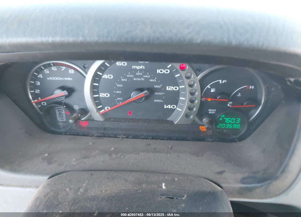 2005 HONDA PILOT EX-L VIN: 2HKYF18525H510769
