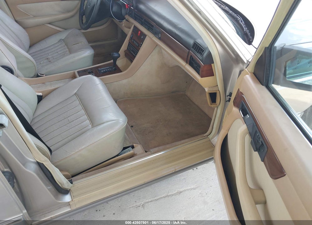1987 MERCEDES-BENZ 420 SEL VIN: WDBCA35DXHA340557