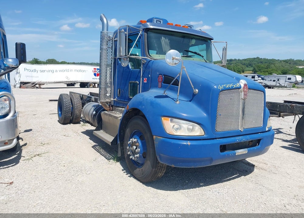 2012 KENWORTH CONSTRUCTION T370 VIN: 2NKHHN7X4CM322142