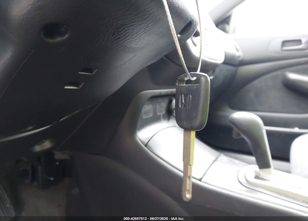 2005 HONDA CIVIC EX VIN: 1HGEM22945L050182