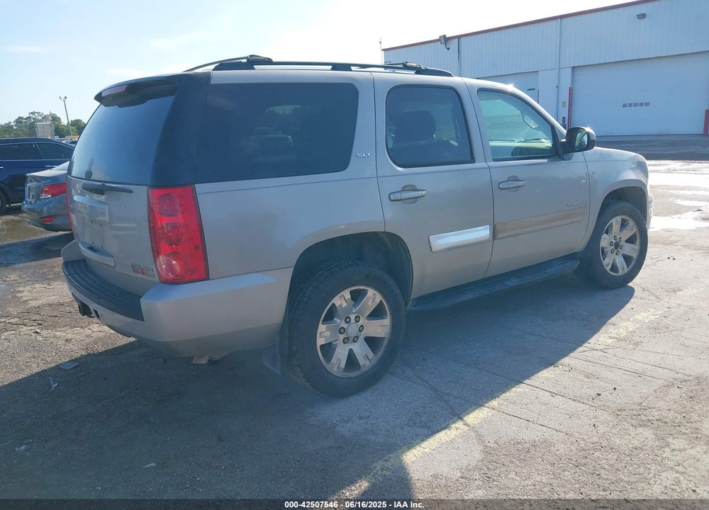 2008 GMC YUKON VIN: 1GKFK13028J119071