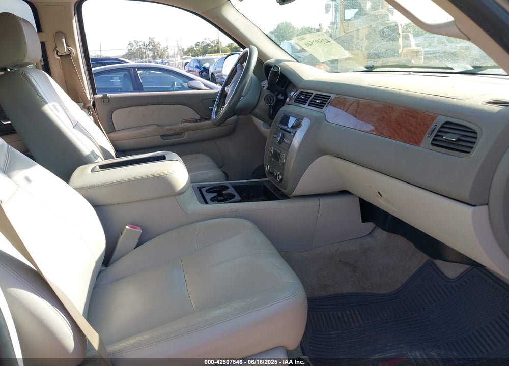 2008 GMC YUKON VIN: 1GKFK13028J119071