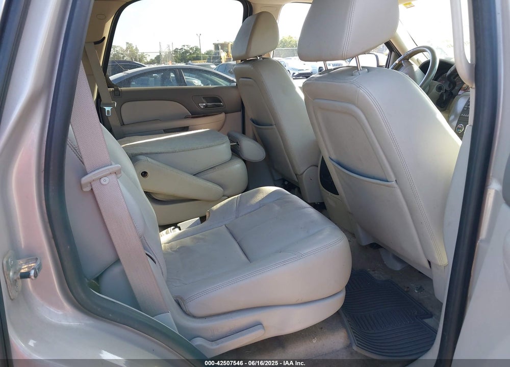 2008 GMC YUKON VIN: 1GKFK13028J119071