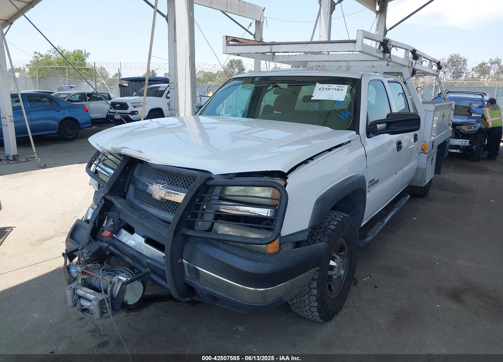 2004 CHEVROLET SILVERADO C2500 HEAVY DUTY VIN: 1GBHC23134F129481