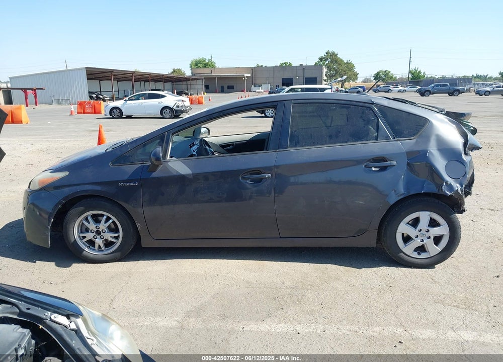2011 TOYOTA PRIUS VIN: JTDKN3DUXB5366045