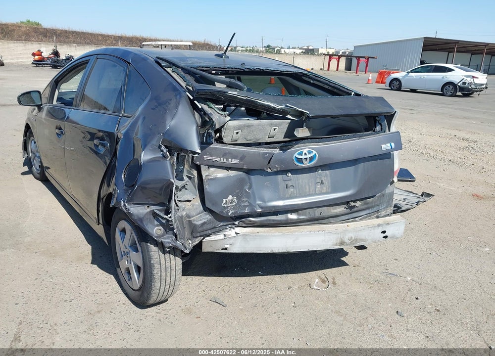 2011 TOYOTA PRIUS VIN: JTDKN3DUXB5366045