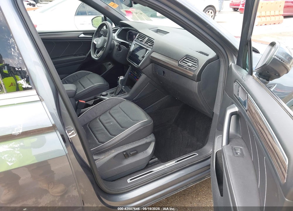 2023 VOLKSWAGEN TIGUAN VIN: 3VV4B7AXXPM094963