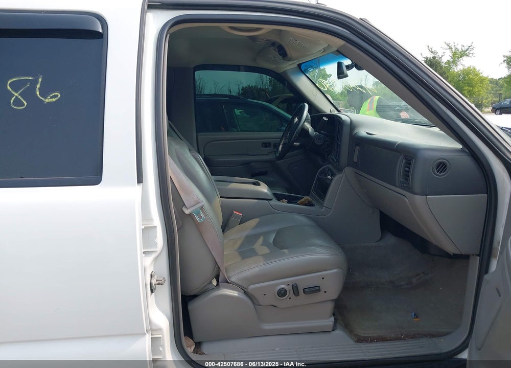 2005 CHEVROLET SUBURBAN 1500 Z71 VIN: 3GNFK16Z85G163425