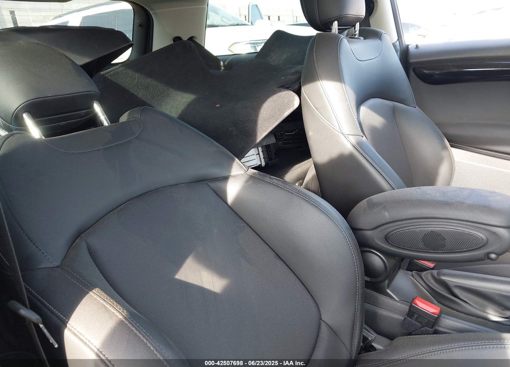 2019 MINI COOPER HARDTOP VIN: WMWXP7C56K2A53061