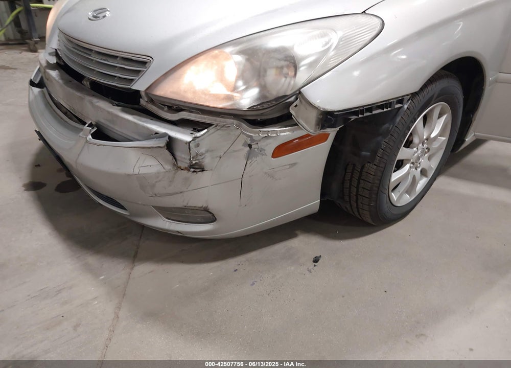 2004 LEXUS ES 330 VIN: JTHBA30G445004077