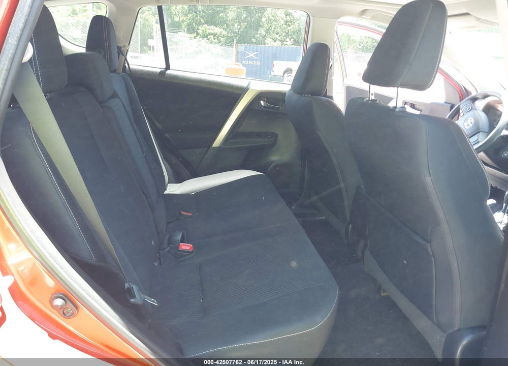 2015 TOYOTA RAV4 VIN: 2T3RFREV9FW302454