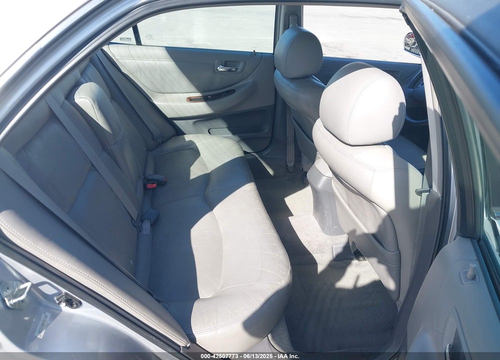 2001 HONDA ACCORD 3.0 EX VIN: 1HGCG16501A013183