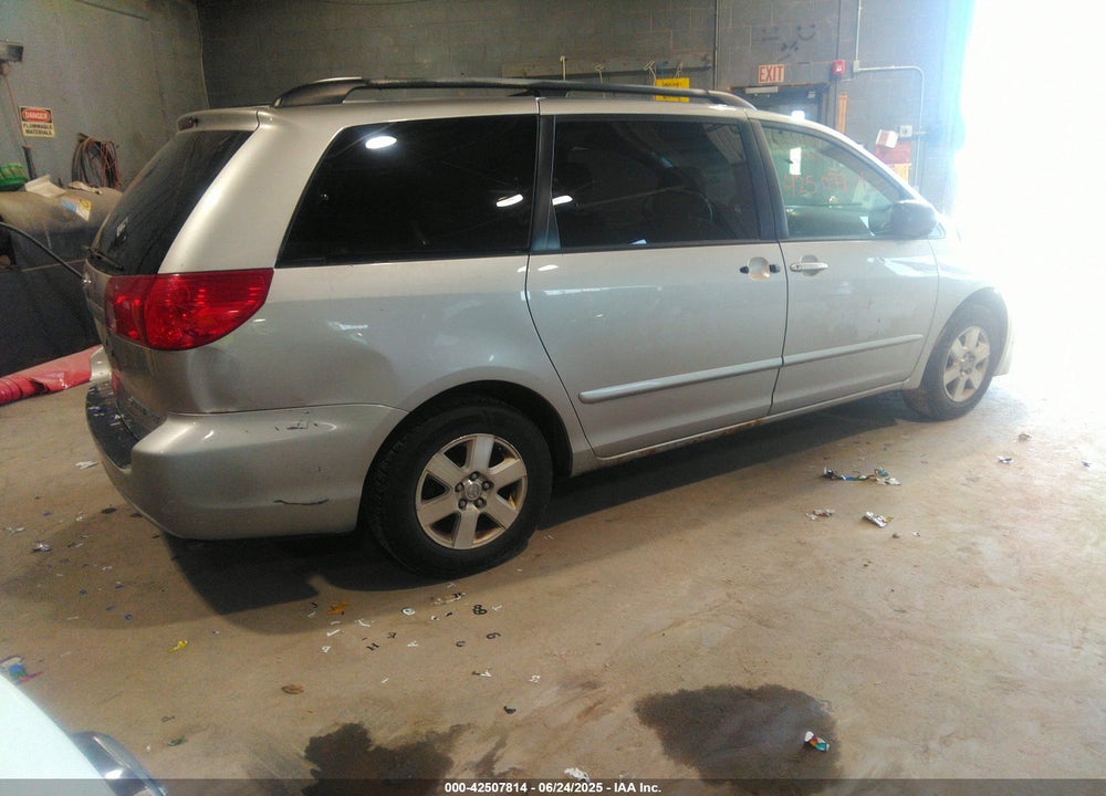 2009 TOYOTA SIENNA LE VIN: 5TDZK23C09S227136