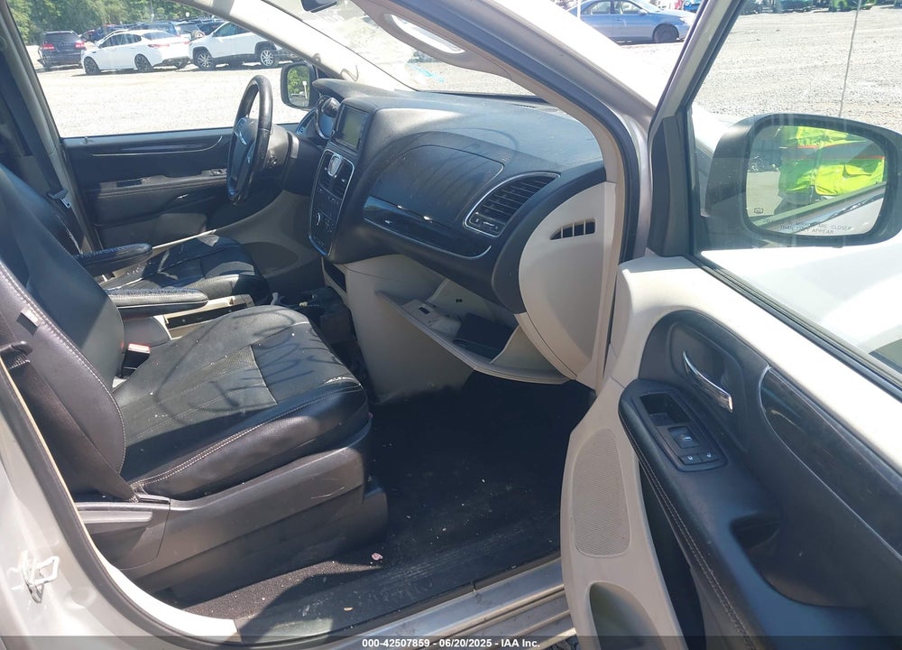 2012 CHRYSLER TOWN & COUNTRY VIN: 2C4RC1BG0CR306088