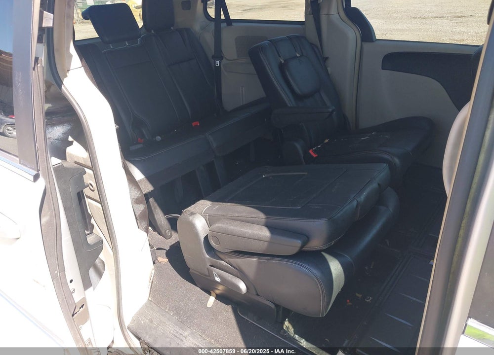 2012 CHRYSLER TOWN & COUNTRY VIN: 2C4RC1BG0CR306088