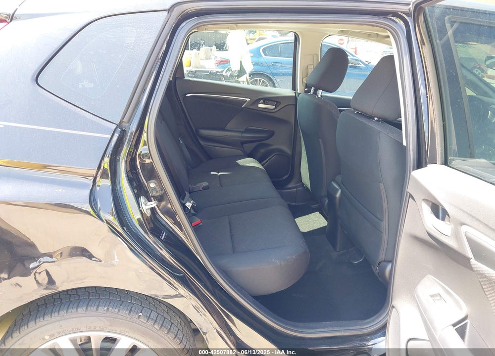 2017 HONDA FIT VIN: 3HGGK5H73HM712844