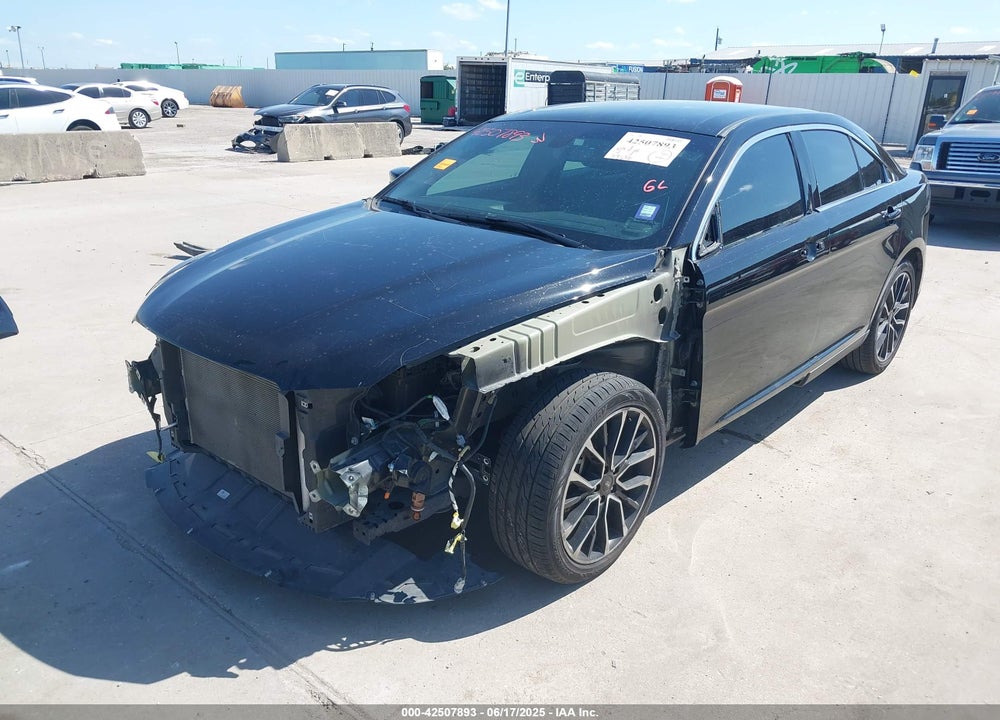 2018 FORD TAURUS VIN: 1FAHP2E8XJG135672