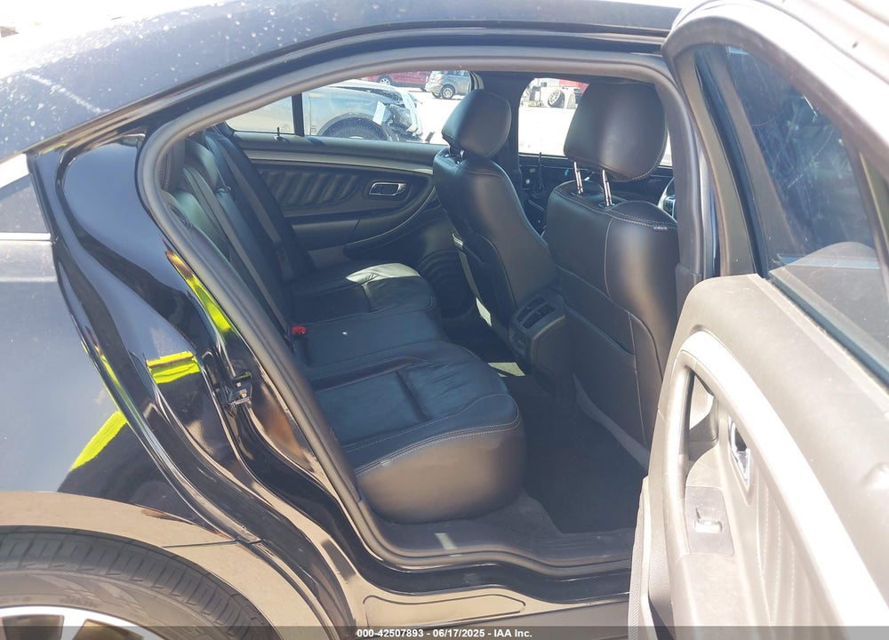 2018 FORD TAURUS VIN: 1FAHP2E8XJG135672