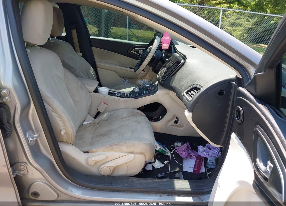 2016 CHRYSLER 200 VIN: 1C3CCCAB6GN106170