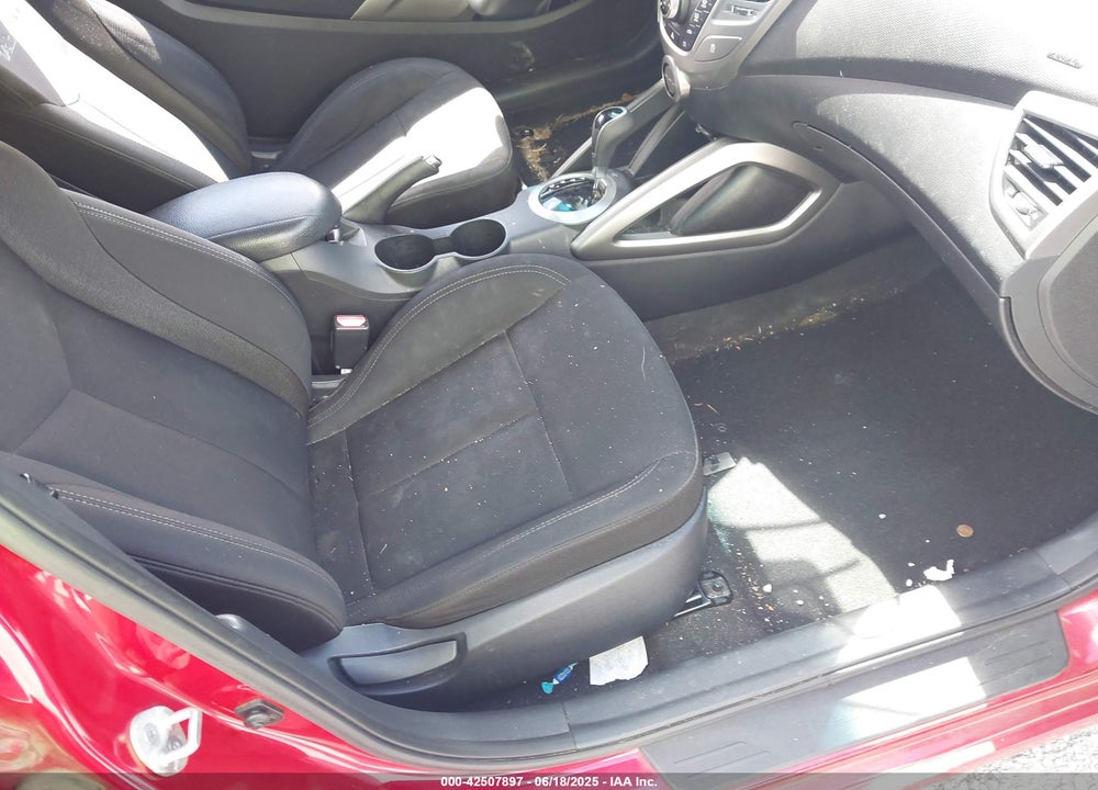 2013 HYUNDAI VELOSTER VIN: KMHTC6AD0DU095078
