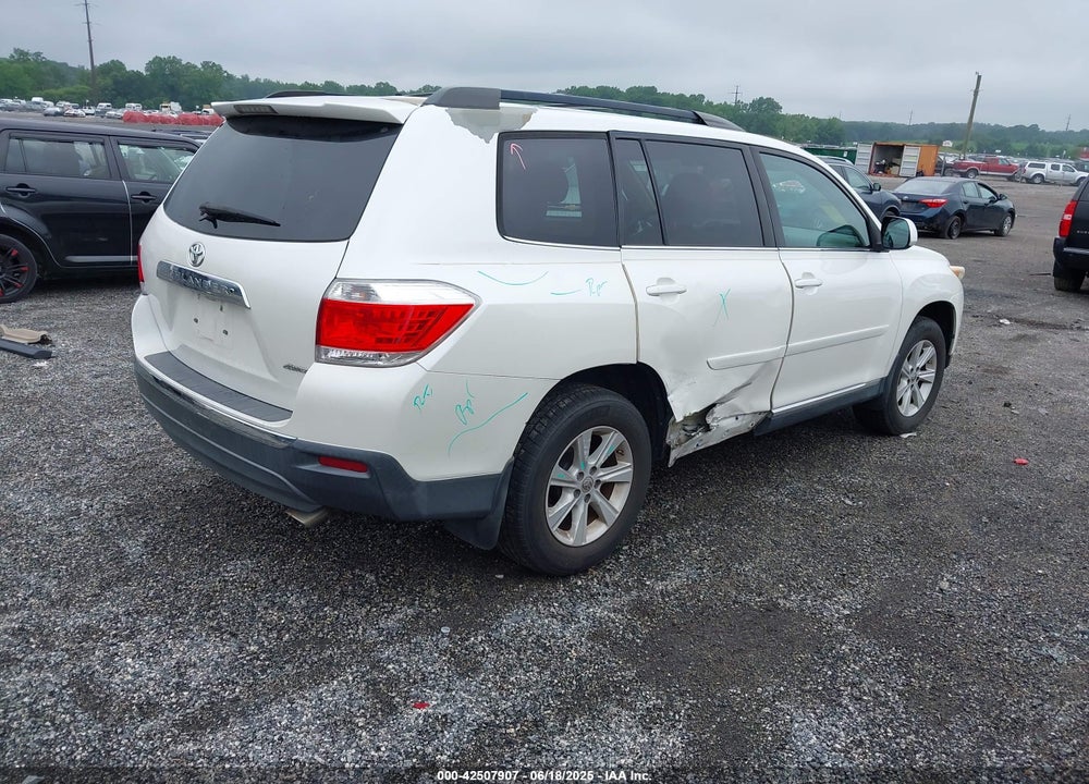 2013 TOYOTA HIGHLANDER VIN: 5TDBK3EH5DS246628