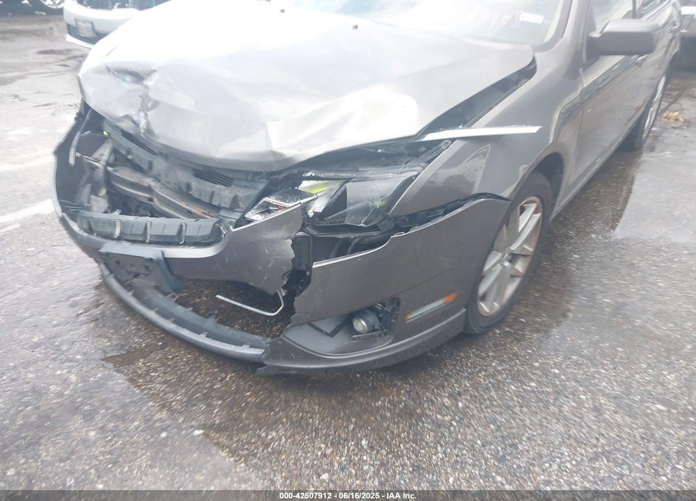 2011 FORD FUSION VIN: 3FAHP0JG9BR305807