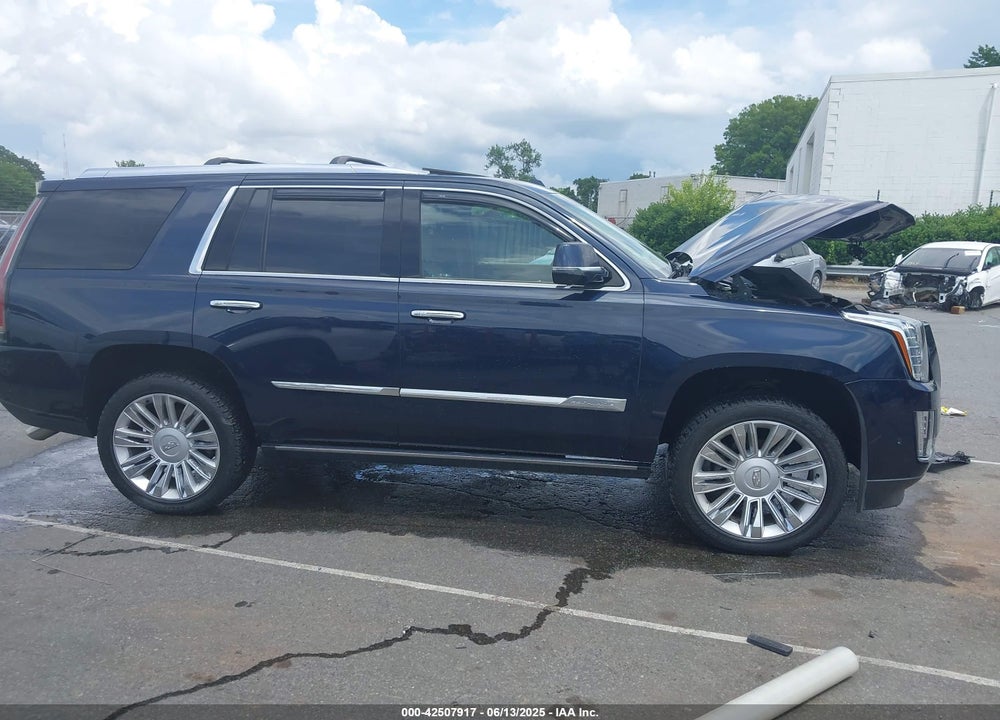 2017 CADILLAC ESCALADE VIN: 1GYS4DKJ6HR150478