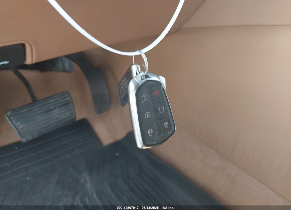2017 CADILLAC ESCALADE VIN: 1GYS4DKJ6HR150478