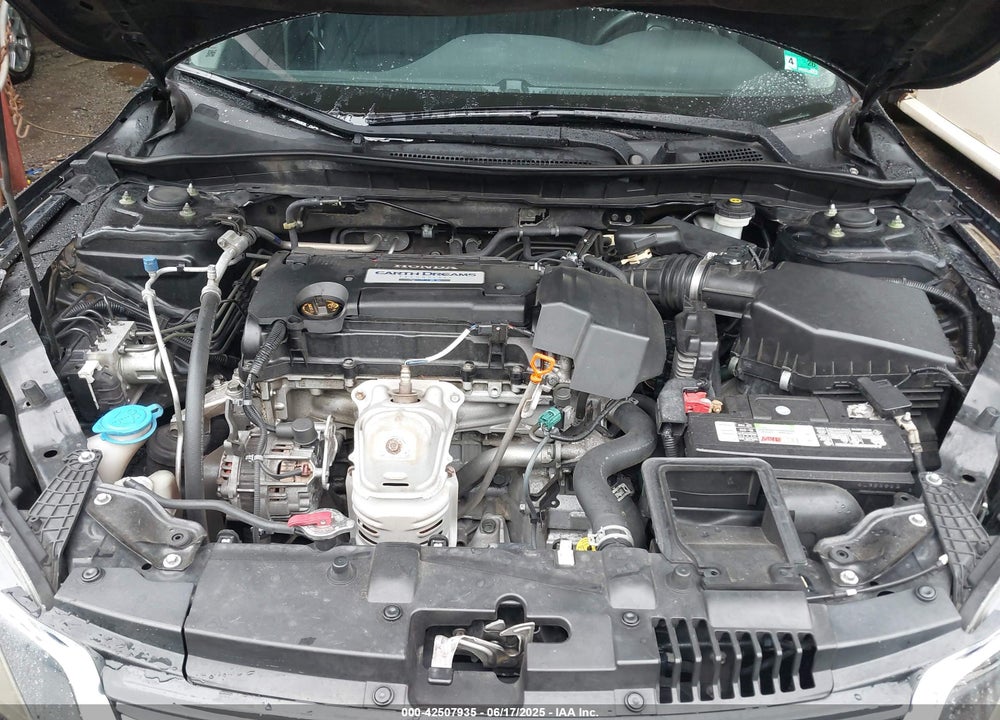 2013 HONDA ACCORD VIN: 1HGCR2F31DA250428