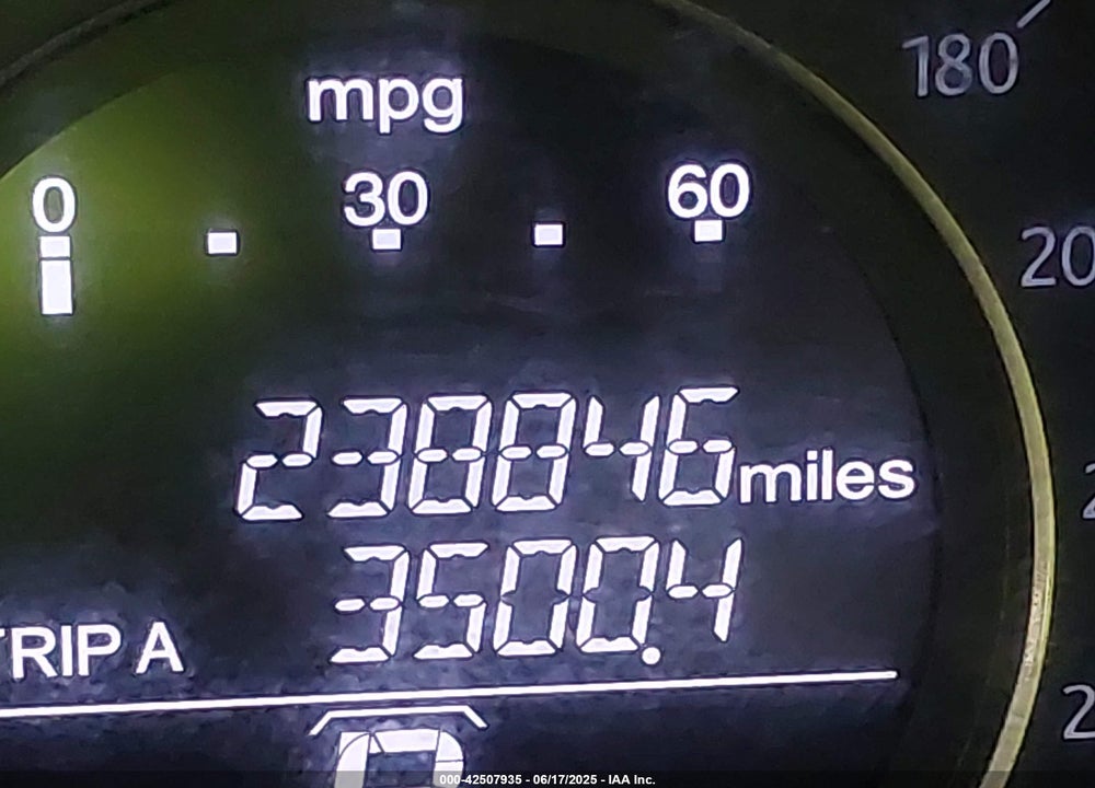 2013 HONDA ACCORD VIN: 1HGCR2F31DA250428