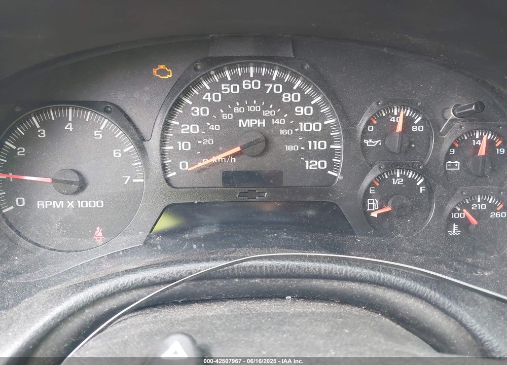 2005 CHEVROLET TRAILBLAZER LS VIN: 1GNDT13S052218597