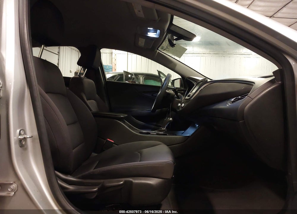 2018 CHEVROLET MALIBU VIN: 1G1ZB5ST5JF229822