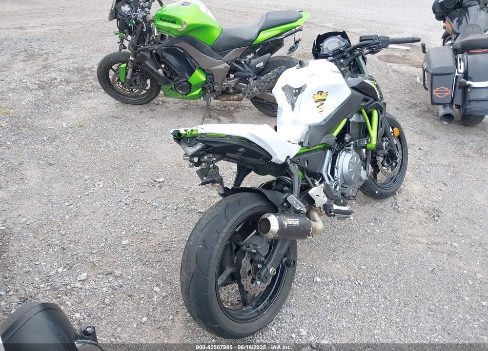 2017 KAWASAKI ER650 H VIN: JKAEREH17HDA05686