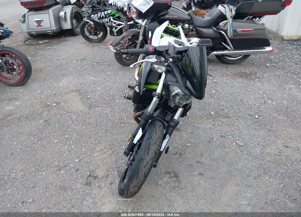 2017 KAWASAKI ER650 H VIN: JKAEREH17HDA05686