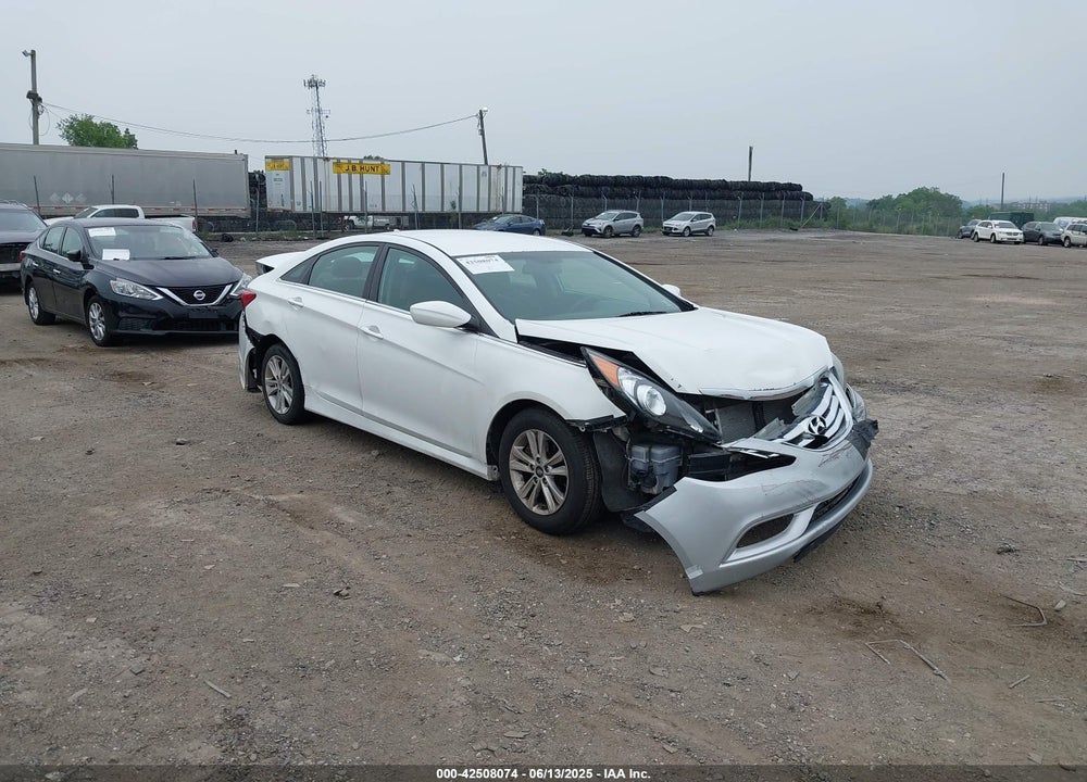 2014 HYUNDAI SONATA GLS VIN: 5NPEB4AC0EH858062