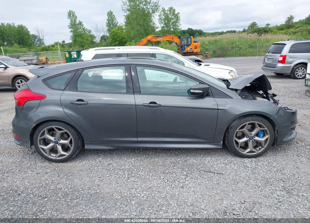 2018 FORD FOCUS ST VIN: 1FADP3L99JL329844