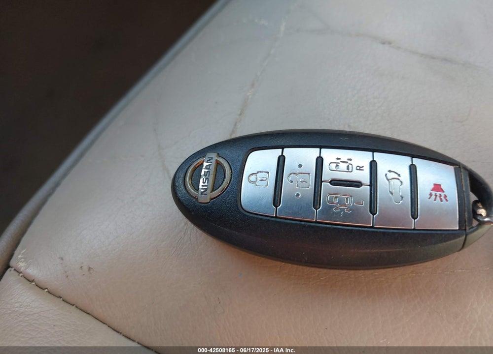 2011 NISSAN QUEST LE VIN: JN8AE2KP1B9012558