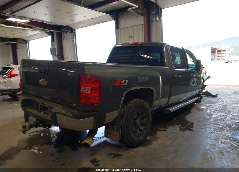 2011 CHEVROLET SILVERADO 2500HD VIN: 1GC1KYC83BF192822