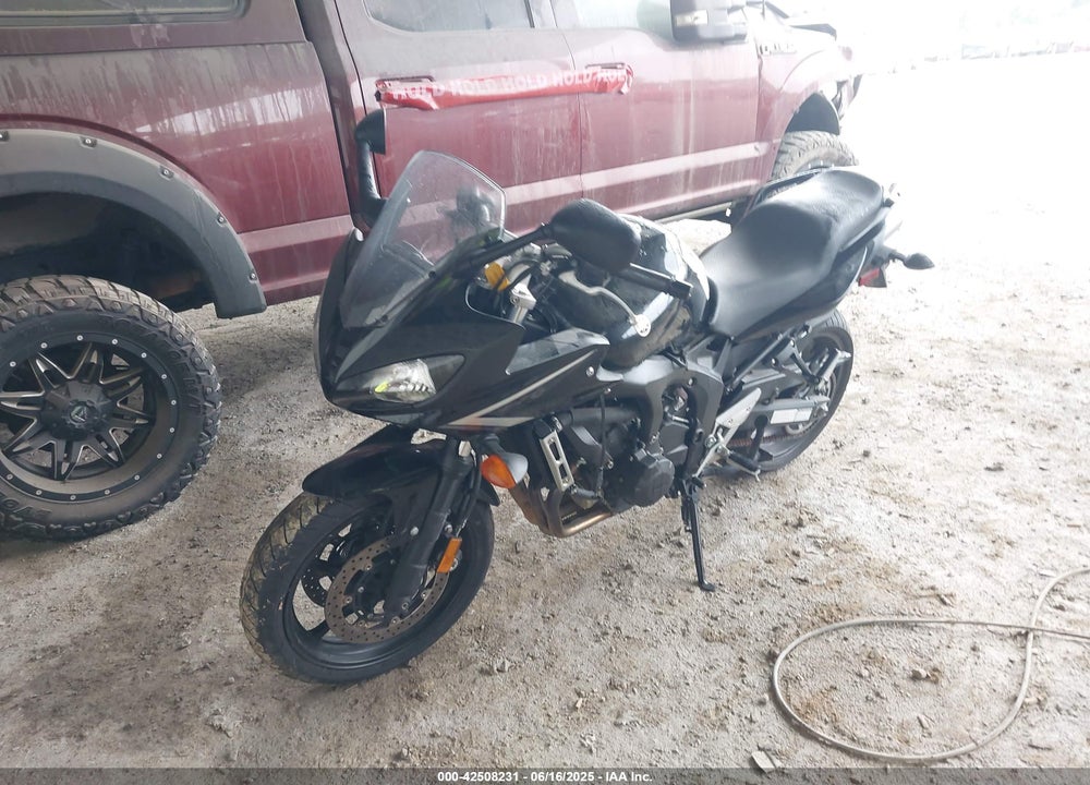 2009 YAMAHA FZ6 SHG VIN: JYARJ13E69A006549