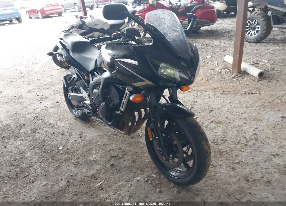 2009 YAMAHA FZ6 SHG VIN: JYARJ13E69A006549