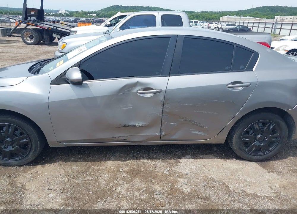 2013 MAZDA 3 VIN: JM1BL1U79D1760893