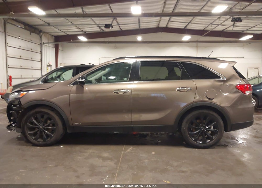 2019 KIA SORENTO VIN: 5XYPGDA58KG588030