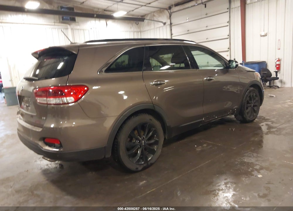 2019 KIA SORENTO VIN: 5XYPGDA58KG588030