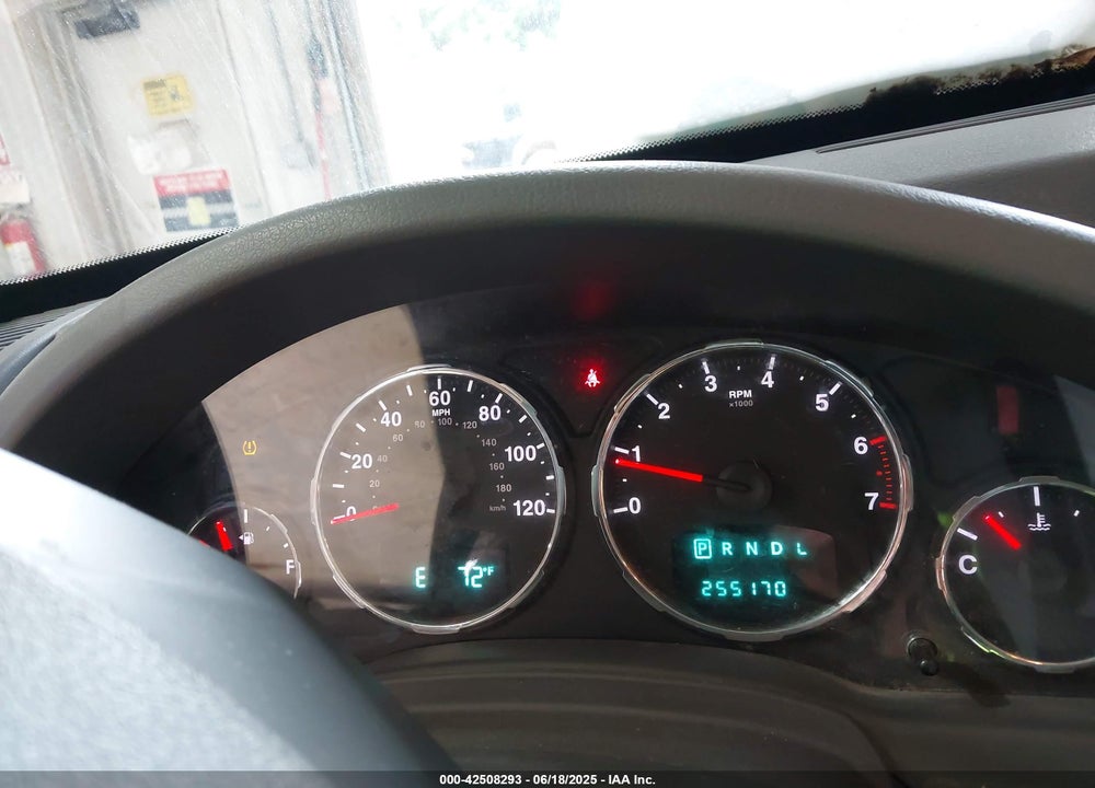 2008 JEEP LIBERTY VIN: 1J8GN28K28W253193